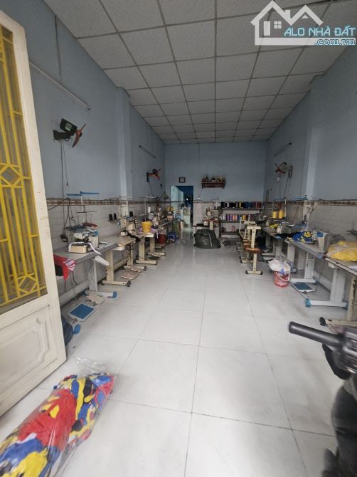 CẦN BÁN NHÀ TÂN THỚI NHẤT - Đang cho thuê 8tr/th - Quận 12.  ♦️ C4 - 97m2 - nở hậu 4,4m. S