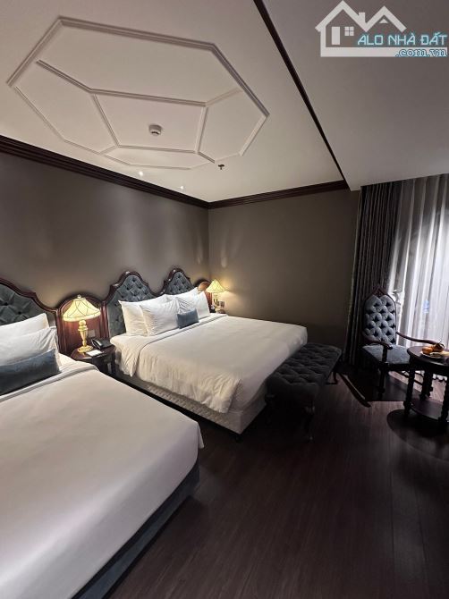 Bán nhanh khách sạn 4 sao phố cổ Hàng Bông, DT 230m2 x 12T - MT 8m, 60 phòng - Giá 229 tỷ - 10