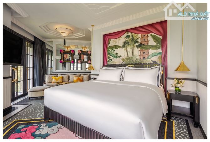 Dòng tiền 68 tỷ/ năm - khách sạn mặt phố Lò Sũ 350m2 x MT 9m x 90 Phòng.- Giá 392 Tỷ