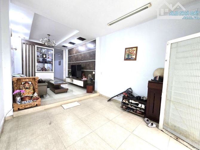 🏡 BÁN NHÀ DƯƠNG BÁ TRẠC – P.1, Q.8 🚘 Ô tô đậu trong nhà – diện tích hiếm gần 100m² 💰 - 10