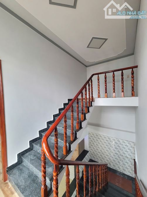 Bán nhà 1 trệt 1 lầu góc 2MT KDC p.Tân Đông Hiệp Tp.Dĩ An chỉ 4ty500 TL M7560 - 10