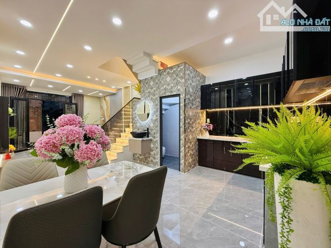 Bán nhà hẻm 3m sát mặt tiền đường Phạm Văn Chiêu,P.9, 4,8 x 13, 2 tầng, 3PN giá 5.46 tỷ tl - 11