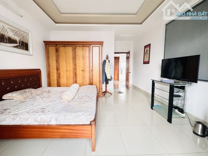 TRUNG TÂM GV 125M2 NGANG 7.8 NHÀ 4 TẦNG  HẺM XE HƠI TRONG NHÀ - 11