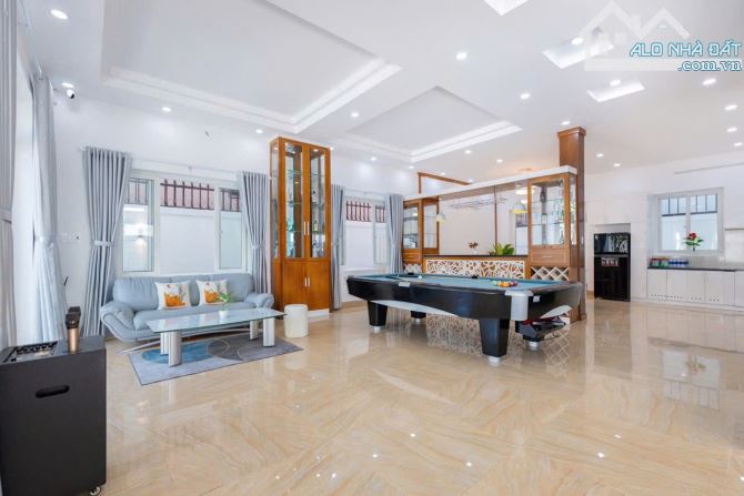 BÁN BIỆT THỰ 3 LẦU 252M2 KHU PHƯƠNG NAM  GẦN BIỂN BÃI SAU TP VŨNG TÀU - 1