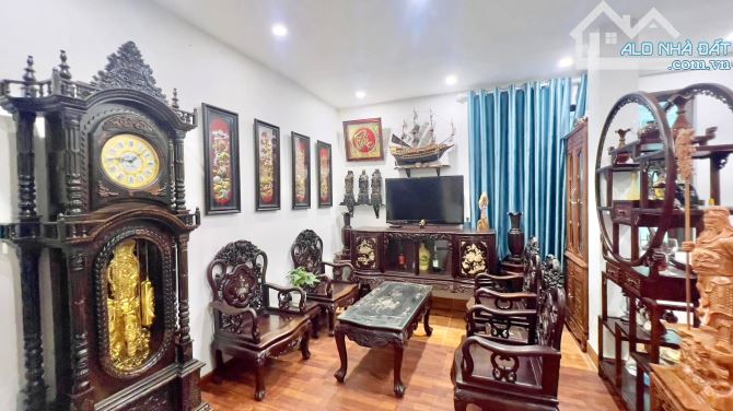 Bán nhà mặt phố Xã Đàn, phân lô, vỉ hè kinh doanh bất chấp, 31 tỷ - 2