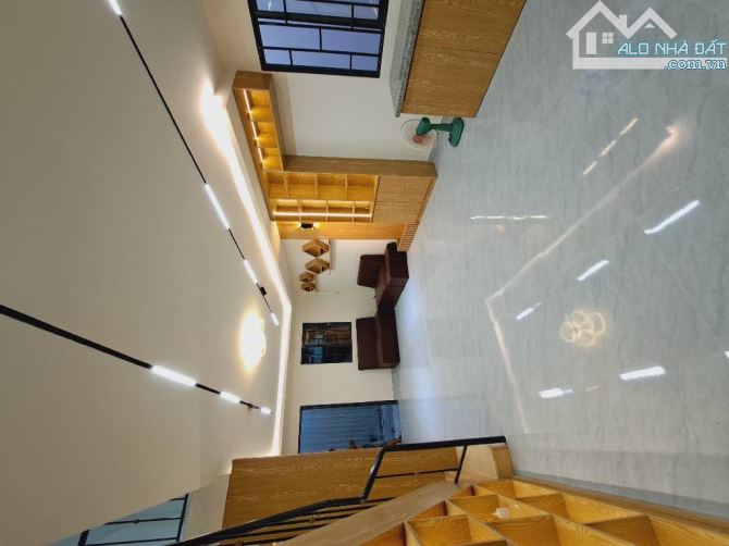 Bán nhà 2 tầng 4.4*11m, Bờ Bao Tân Thắng, ngay Aeon Tân Phú, nhỉnh 2 tỷ - 1