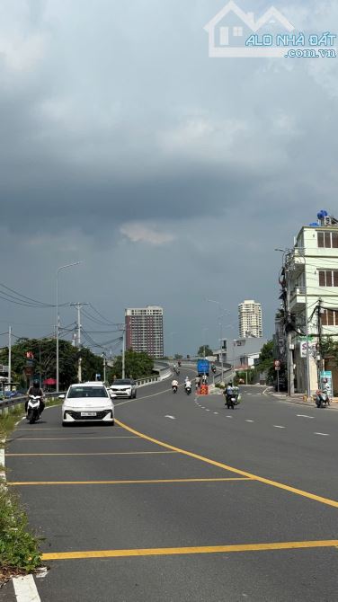 Bán nhà 2 Mặt Tiền hẻm 360 Phạm Hữu Lầu, Phước Kiển, Nhà Bè cách Quận 7 một cây cầu Phước - 1