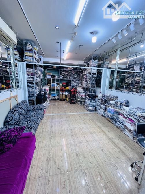 B.an nh.à Công Trường An Đông q.5 ✅Diện tích : 32.40m2 (4m x 8.1m) ✅Diện tích sàn : 60.45m - 1