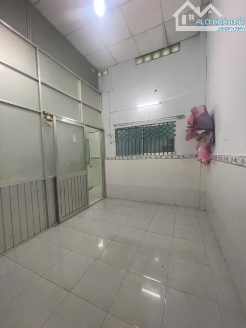 ⭐️⭐️ Giảm sốc 500tr! Nhà Vuông SHR 2 tầng HXH né 77m2 – Bùi Quang Là Gò Vấp - 1