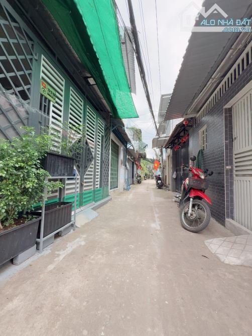 Bán nhà mới 3 tầng,4 phòng ngủ,65m2,sổ vuông,hoàn công,Quận 7 Phú Thuận,6.x tỷ t/lượng - 1