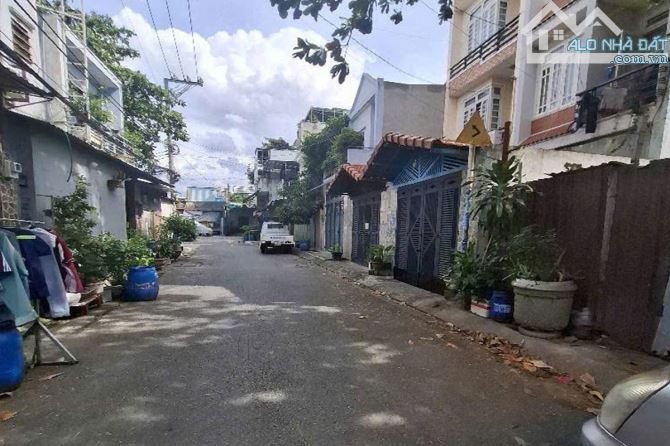 Bán nhà hẻm xe hơi, Thạnh Lộc 38, Quận 12, 81 m² (5.1m x 17m), 4 phòng - Giá 4.85 tỷ TL - 1