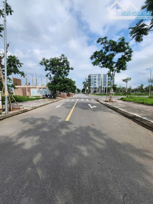 BÁN ĐẤT TRỤC CHÍNH HIMLAM THỤ NINH, BẮC NINH / DT 81M2 MẶT 4,5M GIÁ 7,35 TỶ - 1