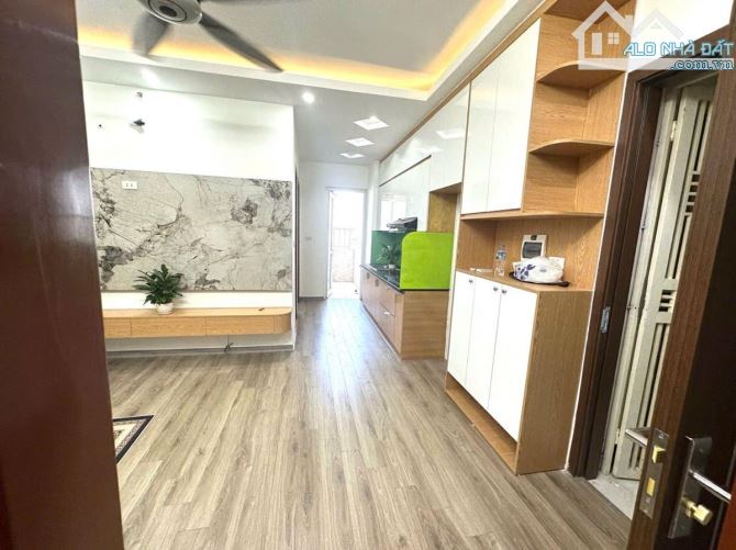 Nhỉnh 3,5 Tỷ có ngay căn hộ 2PN - 2 WC 55M- Kim Văn Kim Lũ Full Nội Thất. - 1