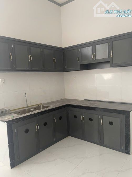 CẦN BÁN NHÀ GÁC LỬNG SỔ HỒNG, SÂN ĐẤT ĐẸP, VỊ TRÍ ĐÔNG DÂN CƯ GẦN CẦU BẠCH ĐẰNG - 1