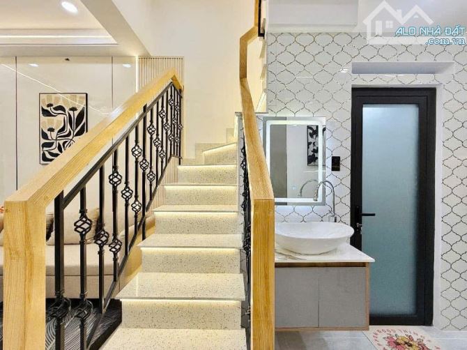 Bán nhà có thể cho thuê ngay Lê Quang Định, Bình Thạnh. Giá: 2 tỷ 830tr/70m2, sổ riêng - 1