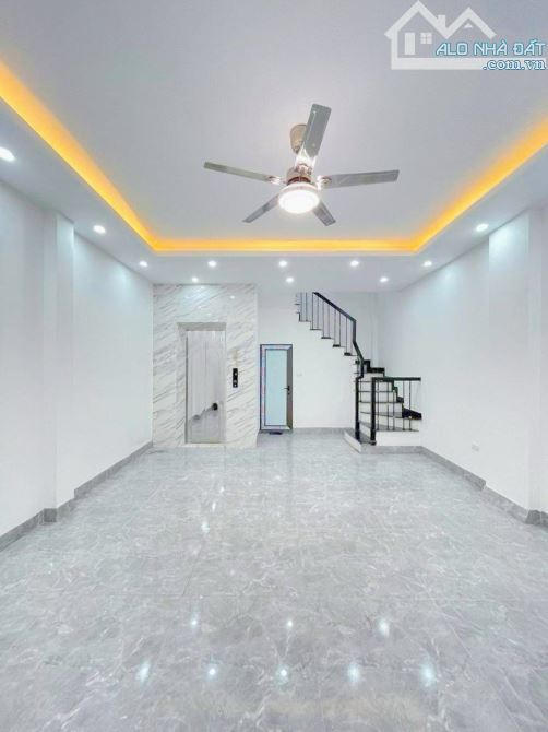 Nhà Đẹp Xây Mới Tứ Liên Tây Hồ- oto tránh - 48m2 - 6 tầng - 15.8m - 1