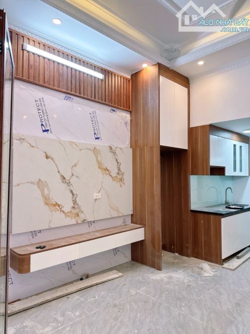 Tân Ấp, Ba Đình - Nhà mới tinh - Ngõ thoáng ô tô đỗ cửa - 26m *5 tầng -5,9 tỷ - 1