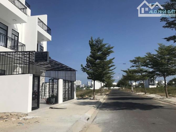 Bán nhà 3 tầng thuộc gói 3 KĐT Mỹ Gia Nha Trang. Giá tốt nhất khu vực. - 1