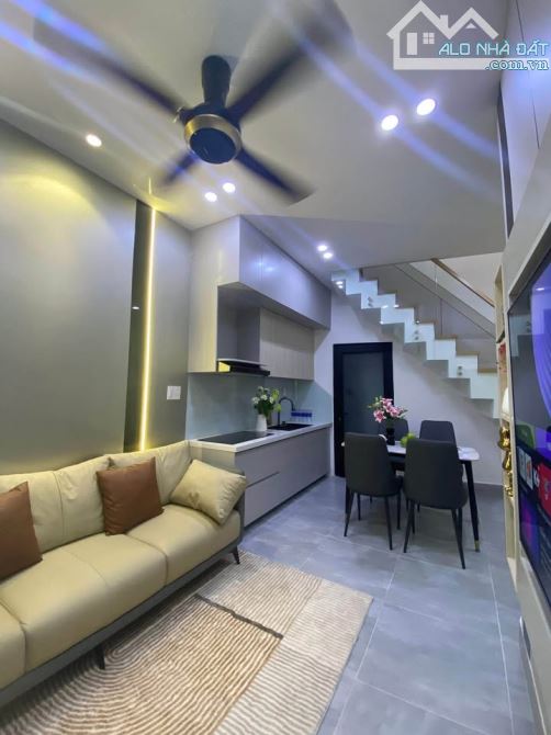 Nhà 2 tầng mới tại K528 Ông Ích Khiêm - 1