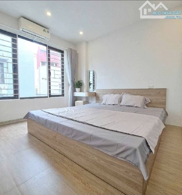 CẦN BÁN NHÀ BÁT KHỐI, LONG BIÊN 33m2, 5T, chỉ 5,6 tỷ - 1