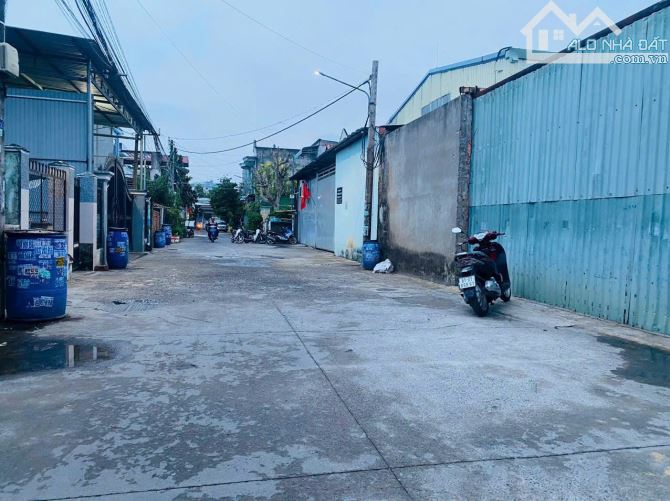 Bán khu đất 790m2 (15,5 x 51) gần ngã tư Trần Hưng Đạo + Hai Bà Trưng giá 18 tỷ - 1