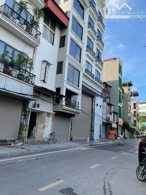 Bán toà văn phòng phố Nguyễn Hoàng, Nam Từ Liêm, 118m2, 10 tầng, 3 ô tránh, giá 65 tỷ - 1