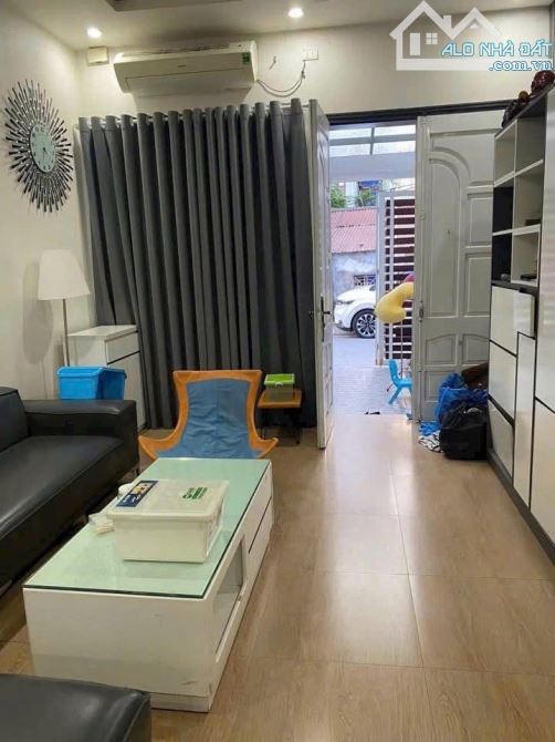 10 TRIỆU 🏡 CHO THUÊ NHÀ NGUYÊN CĂN – NGÕ 95 PHỐ VŨ XUÂN THIỀU, SÀI ĐỒNG 🚗 VỈA HÈ – Ô TÔ - 1