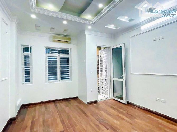 Phố Thái Hà, 48m2, 5 tầng, mặt tiền 4.5m, Gara ô tô, kinh doanh, giá 20.5 tỷ, sẵn dòng tiề - 1