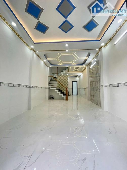 Nhà mới đẹp Lê Văn Qưới, 60m2, 3 tầng , hẻm xe hơi 7m, giá chỉ nhỉnh 5tỷ - 1
