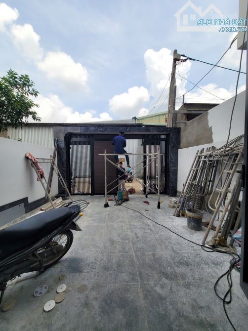nhà 1 trệt 1 lầu 100m2 3ty7 TL full nội thất, cách đường Phạm Văn Diêu 100m p.Tân Hạnh - 1