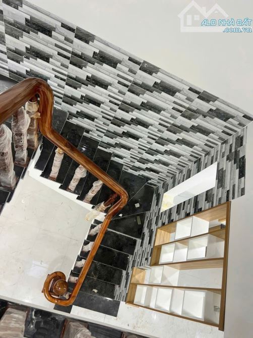 🏡 NHÀ PHỐ 2 TẦNG HẺM NGUYỄN THÁI HỌC - 1