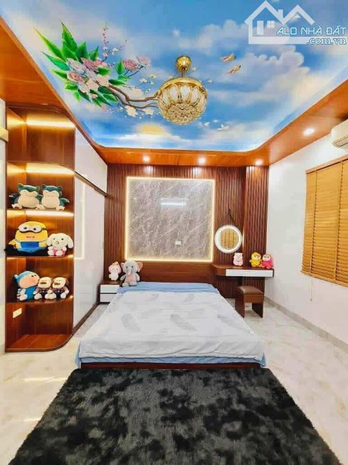 Bán nhà Cổ Nhuế, 40m x 5 tầng, lô góc thoáng sáng, tặng nội thất, ngõ 4m, gần bãi gửi xe - 1