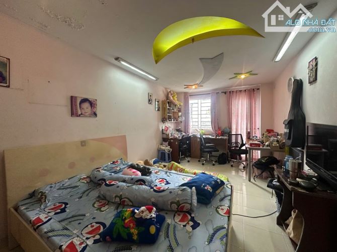 Hxh 416 Nguyễn Đình Chiểu, Quận 3, 3 lầu, sân thượng, 3 phòng ngủ - 1