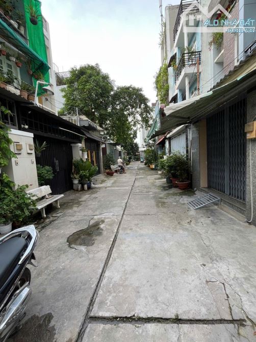 BÌNH TRƯNG TÂY Q2 - NHÀ 2 TẦNG + 3 PHÒNG TRỌ – HẺM OTO-7.2 Tỷ - 1