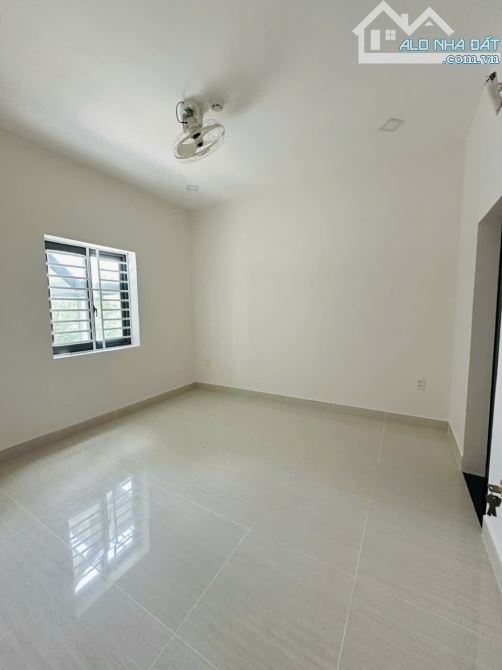 BÁN NHÀ MẶT TIỀN NGUYỄN TUYỂN – P. BÌNH TRƯNG TÂY, QUẬN 2 nhà 2 lầu đất: 199m² (ngang 6m - 5