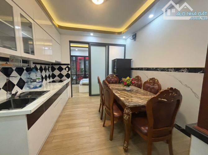 Bán nhà hẻm đẹp xe hơi Trần Quang Diệu Quận 3,DT:5x11m ,4 lầu mới giá 13.5 tỷ tl (LH KIm) - 1