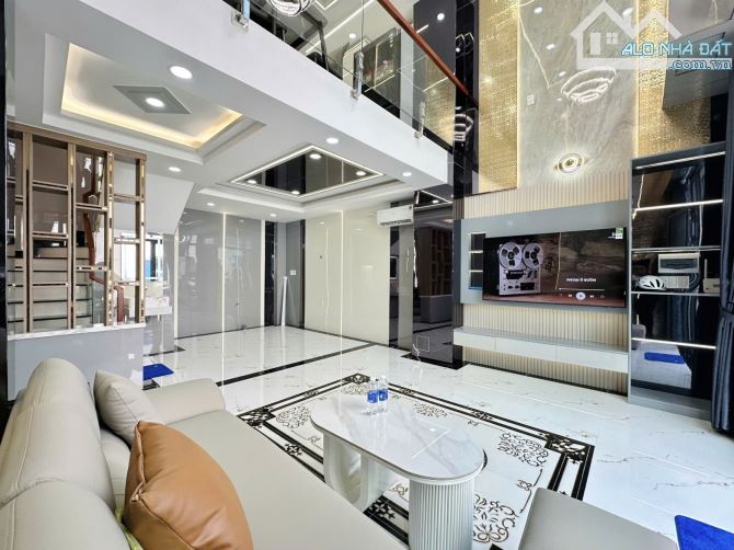 5 TẦNG MỚI-FULL NT- 45M2- HXH 7C- SÁT MT HUỲNH KHƯƠNG AN P5 GV- 9,8 TỶ - 1