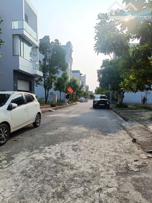 Cần chuyển nhượng lô đất TĐC ĐẰNG HẢI NAM HẢI HẢI AN HẢI PHÒNG . Diện tích 60m ngang 4.6m - 1
