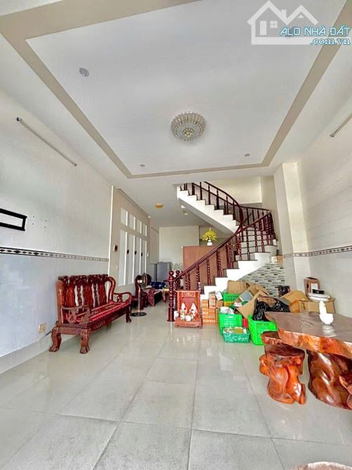 CG. BÁN CĂN NHÀ ĐẸP 1 TRỆT 2 LẦU- 173m2 SÀN ĐƯỜNG B4 KDC HƯNG PHÚ 1- (4 TỶ) - 1