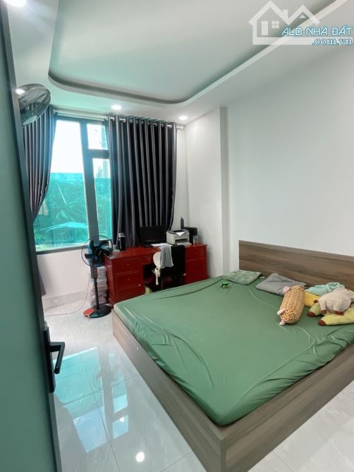 NHÀ 3 LẦU,  (5x18.5), PHÒNG NGỦ TRỆT, HOÀN CÔNG, HẺM 6M, CHỈ 3 ĐỒNG TL - 1