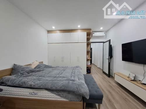 Cho Thuê nhà nguyên căn hoặc từng phòng tại Phố Phú Thuợng - 1
