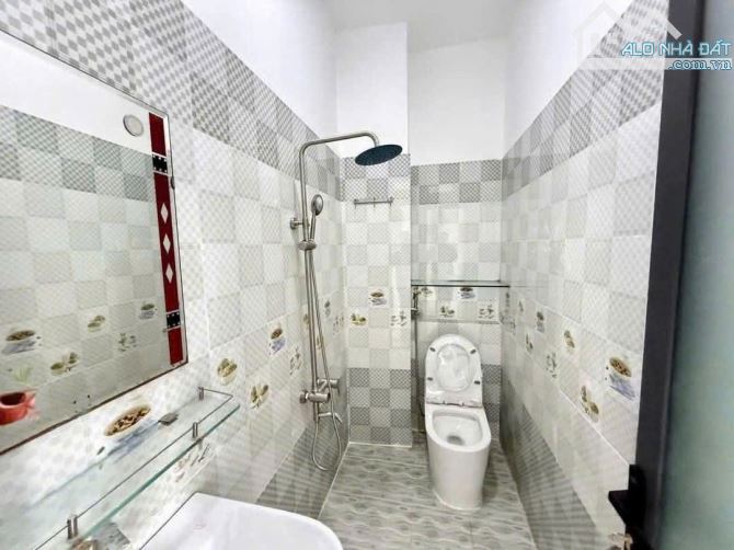 Nhà đẹp Trịnh Đình Trọng, Q.Tân Phú giảm sâu 300 triệu còn 2 tỷ 650 - 64m2, SHR - 1