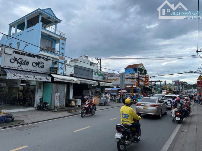 Bán nhà mặt tiền kinh doanh Nguyễn Văn Tăng Quận 9 DT 12 x 41 = 500m2 - 1