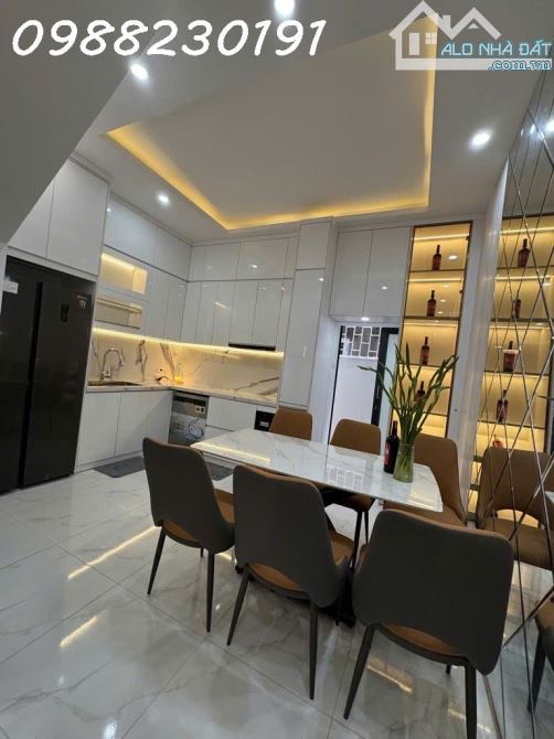 DUY NHẤT Bán nhà Thịnh Hào 2 - Đống Đa - 50m2 - 7 Tầng - ngõ thông sát ga tàu trên cao