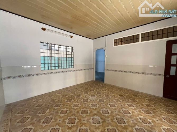 BÁN ĐẤT TẶNG NHÀ HXH – DT 208M², NGANG 12M – NGUYỄN THỊ ĐỊNH, Q2 - 1