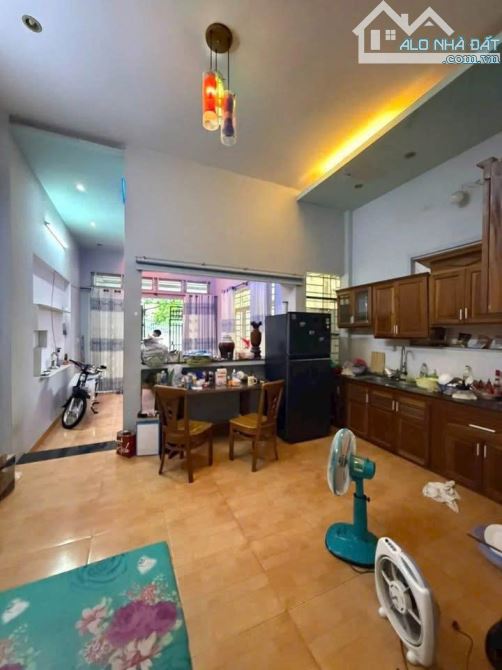 Bán gấp căn nhà ở Đông Thạnh Hóc Môn 5x20 ( 103m2 ) 990 TRIỆU Sổ hồng riêng đầy đủ - 1