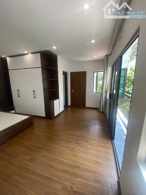 🏠NHÀ ĐẸP THANG MÁY , PHỐ NGỌC TRÌ - DT 68M, XÂY DỰNG 50M , 6 TẦNG , CHỈ HƠN 8 TỶ - 1