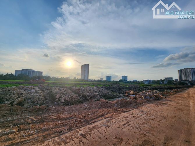 🌺Bán Lô Mặt Đường Thanh Niên, Khu 10 Đại Phúc, Mt 5.5m Dt 77m2 Giá 11.55 Tỷ - 1