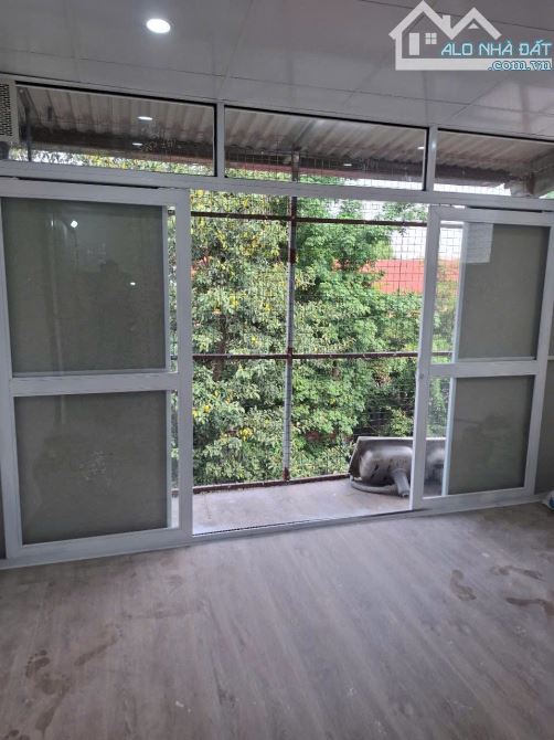 Cho thuê Tập thể tầng 4 Nam Đồng, 110m2, 4 ngủ, 2 vệ sinh, 10 triệu vào ngay - 1