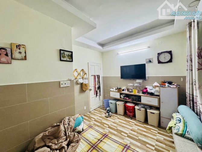 5 TÍ 35 4 TẦNG PHAN VĂN TRỊ PHƯỜNG 2 QUẬN 5 SÁT HẺM XE HƠI - 1
